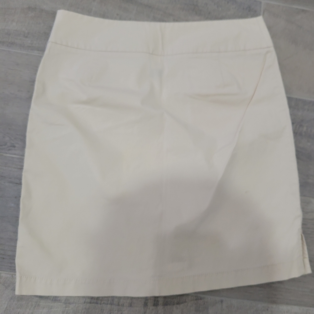 Gap khakis skirt size 4